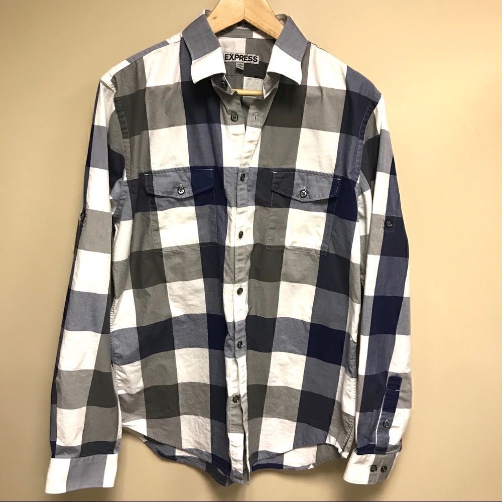 👠Express men’s plaid button down.      Size Large